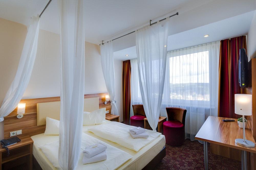 Ferien Hotel Rennsteigblick Friedrichroda Kültér fotó